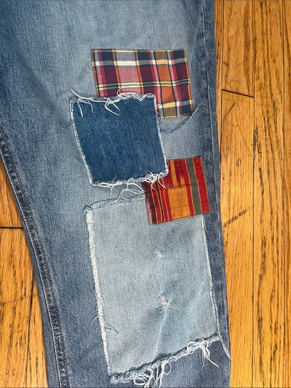 Ralph Lauren Plus Size Patchwork Boho Relaxed Tapered Jeans in Skye Wash - Picture 4 of 9
